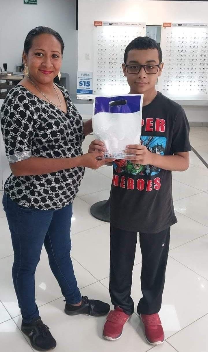 ENTREGA DE LENTES 2.jpeg